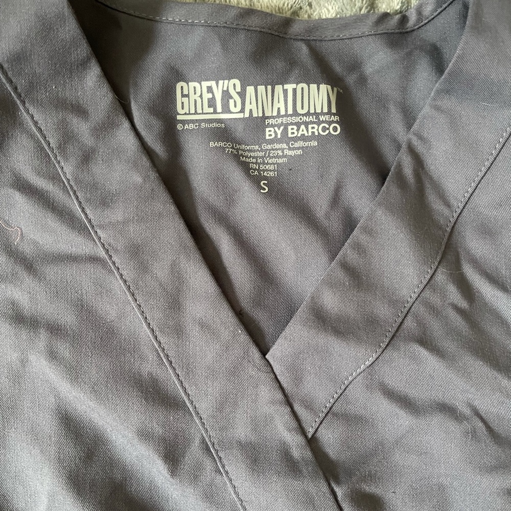 Greys anatomy scrub top